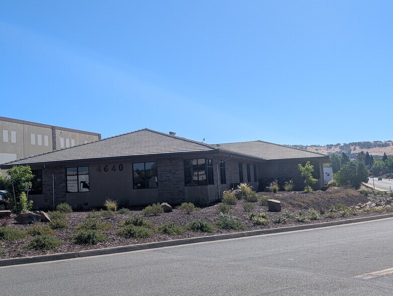 More Photos Of 4640 Golden Foothill Pky, El Dorado Hills Medical For Lease
