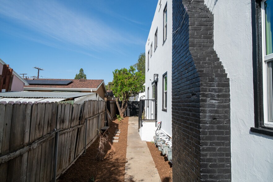 More Photos Of 415 W Pine St, Santa Ana Apartments For Sale