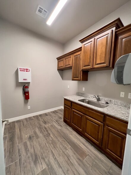 More Photos Of 3420 NW 178th St, Edmond Office For Lease