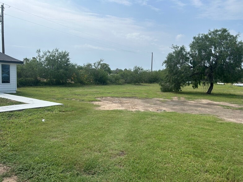 More Photos Of 1100 E Owassa Rd, Edinburg Apartments For Sale