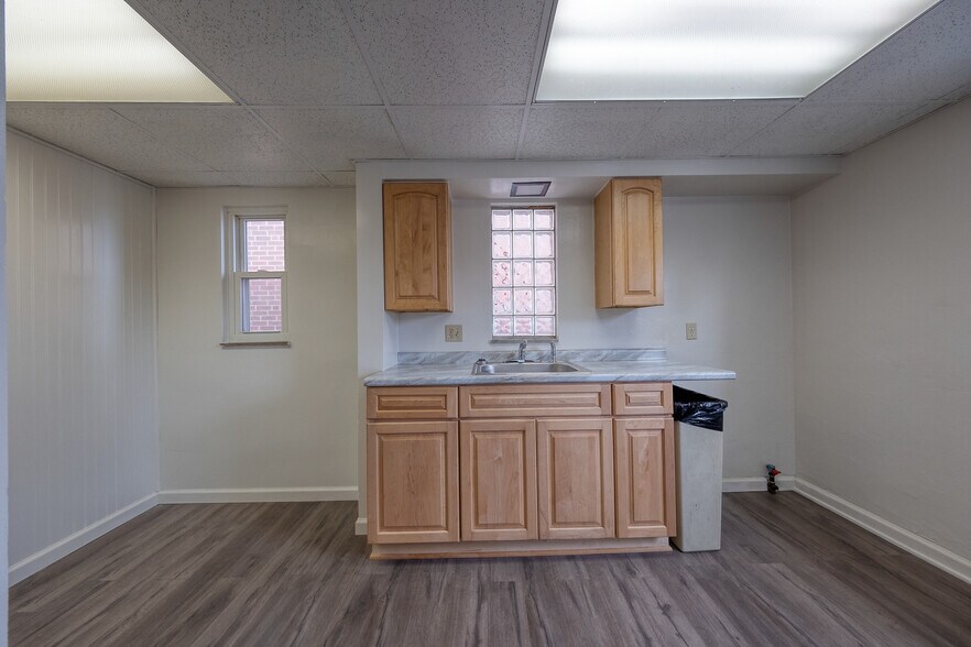 More Photos Of 340 Center Ave, Pittsburgh Medical For Sale