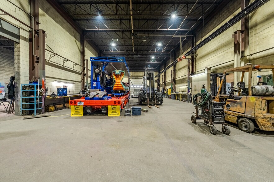 More Photos Of 9 Hawk St, Nanticoke Industrial For Sale