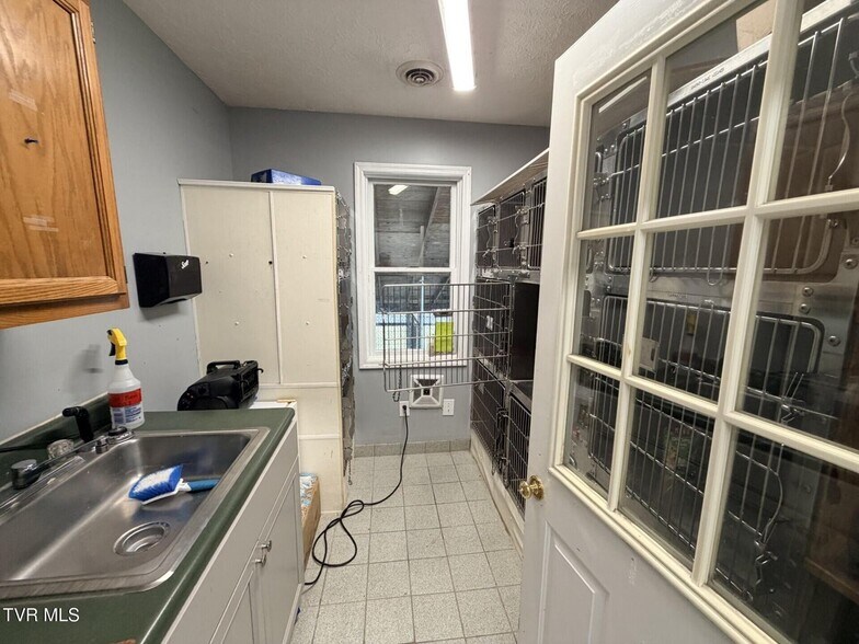 More Photos Of 404 Hurricane Rd NE, Wise Medical For Sale