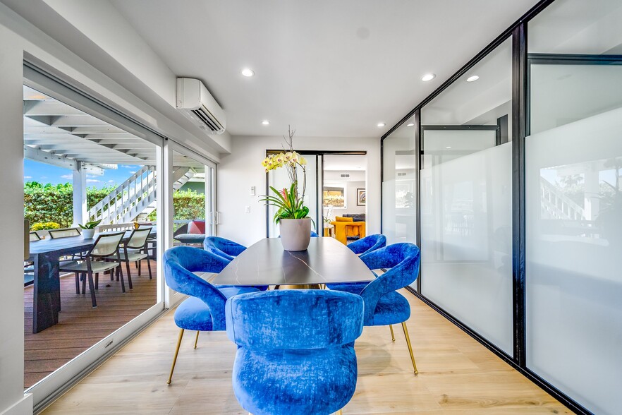 More Photos Of 2200 NE 26th St, Wilton Manors Office For Sale