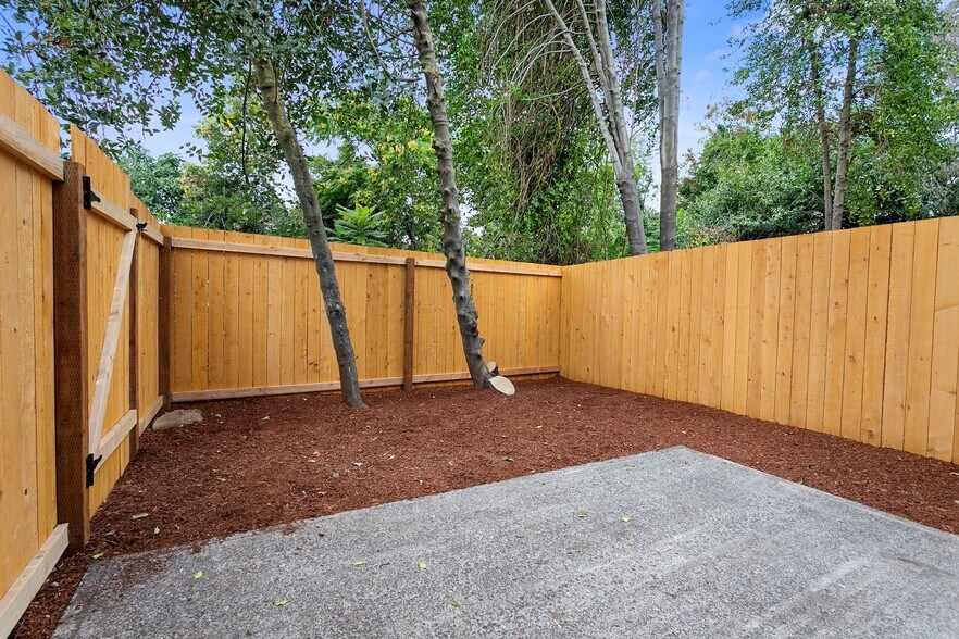 More Photos Of 3254 SE 90th Pl, Portland Apartments For Sale