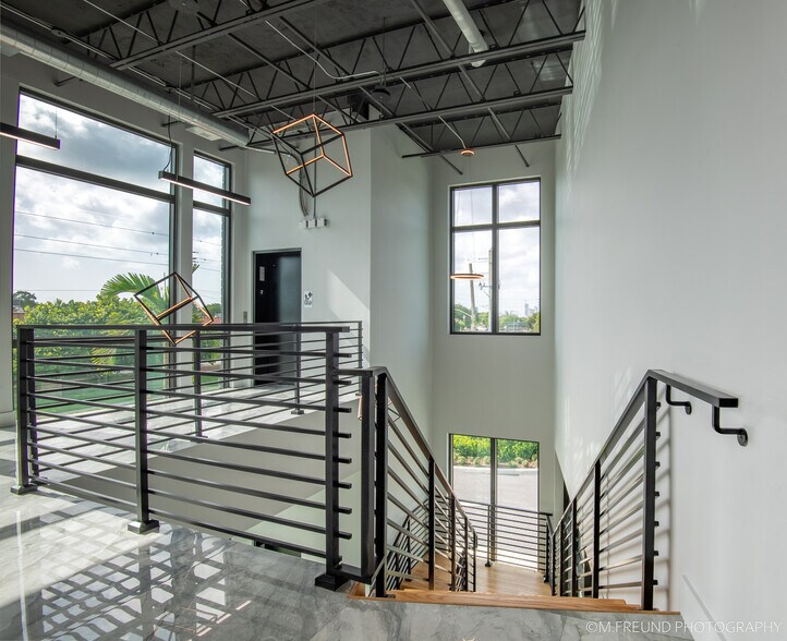 More Photos Of 1985 N Andrews Ave, Wilton Manors Freestanding For Lease