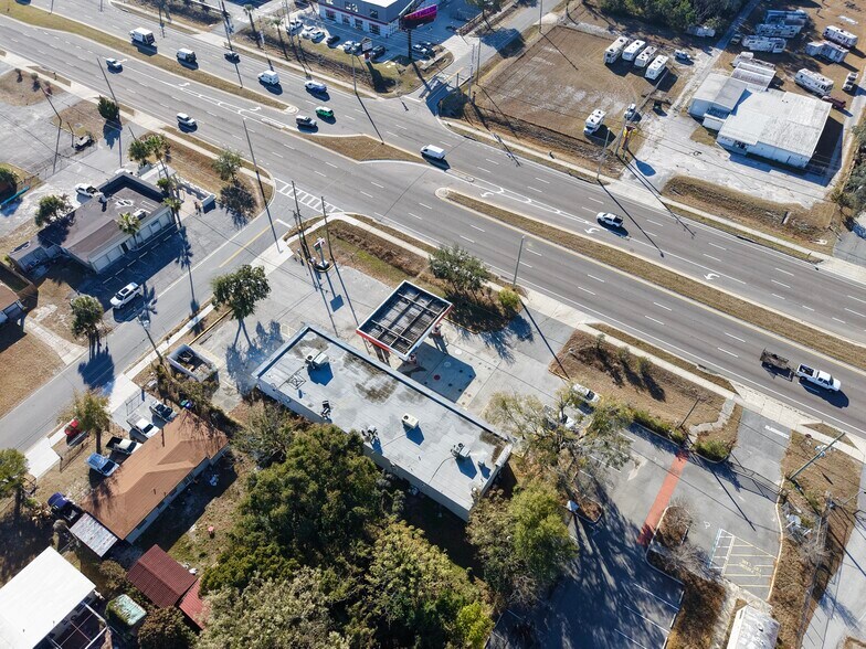 More Photos Of 8431-8433 E Colonial Dr, Orlando Service Station For Lease