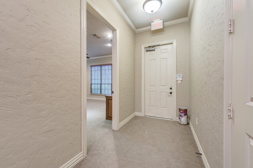 More Photos Of 3508 Highway 121, Bedford Office For Lease