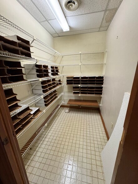More Photos Of 601 Eastchester Dr, High Point Office For Sale