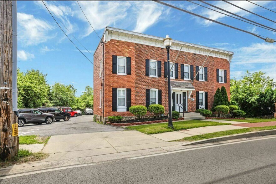 More Photos Of 120 2nd St, Laurel Multifamily For Sale