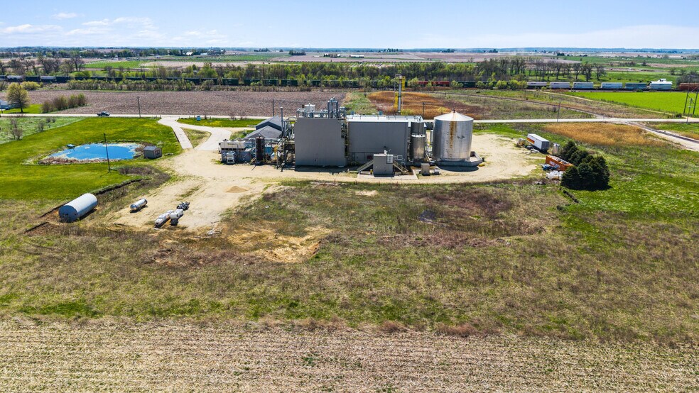 More Photos Of 5640 44th Ave S, Clinton Industrial For Sale