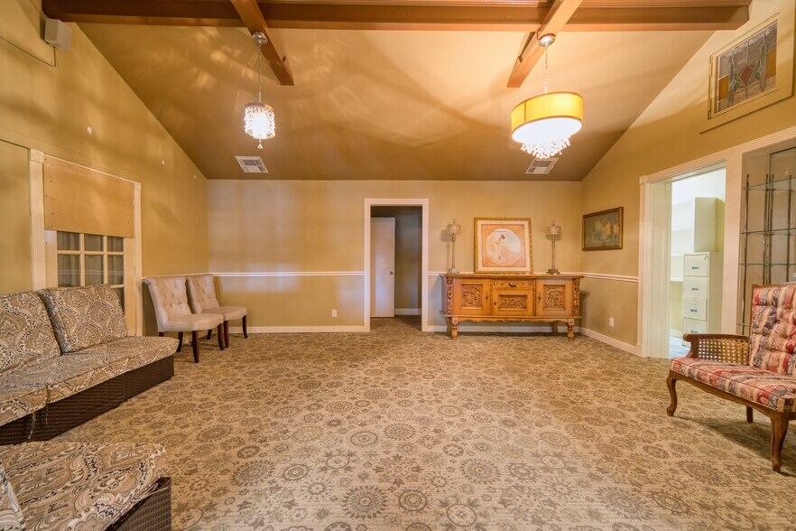 More Photos Of 2805 Center St, Deer Park Storefront Retail Office For Sale