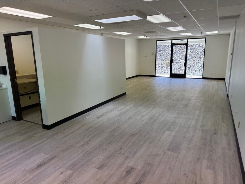 More Photos Of 72171 Highway 111, Palm Desert Storefront Retail Office For Sale
