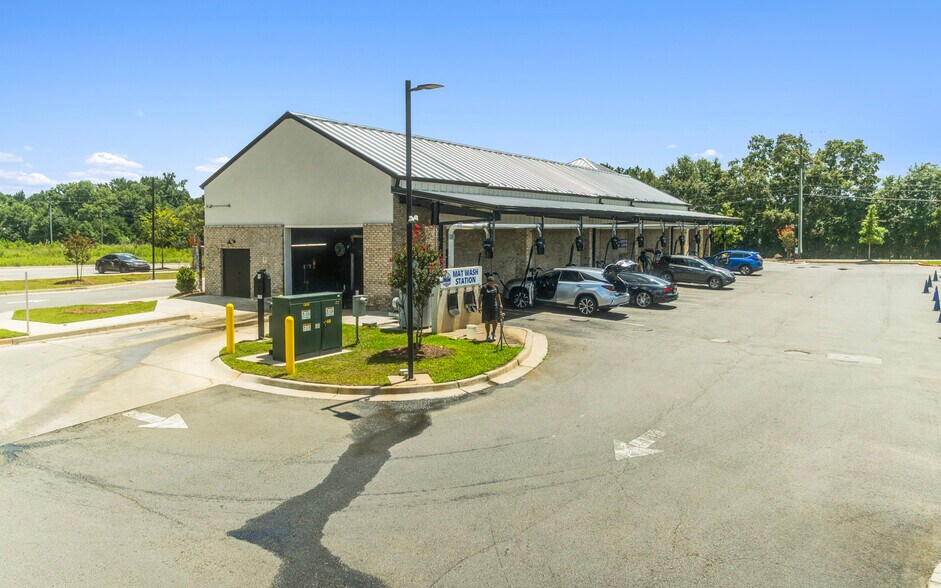 More Photos Of 3555 Highway 81 E, McDonough Carwash For Sale