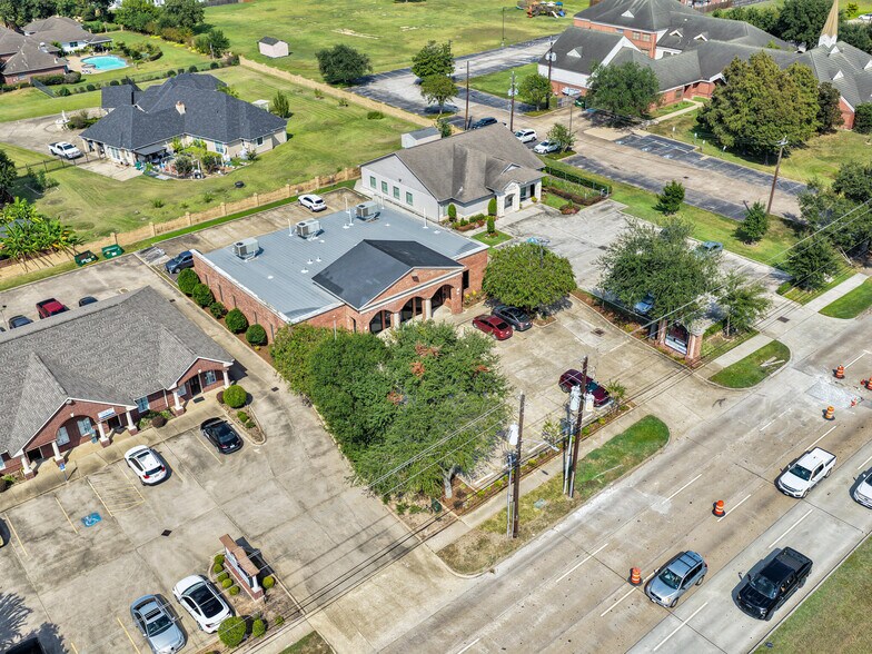 More Photos Of 6429 Fairmont Pky, Pasadena Office For Sale