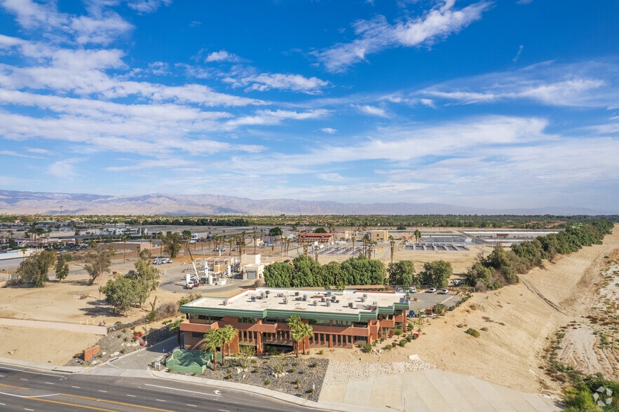 More Photos Of 43100 Cook St, Palm Desert Office For Lease