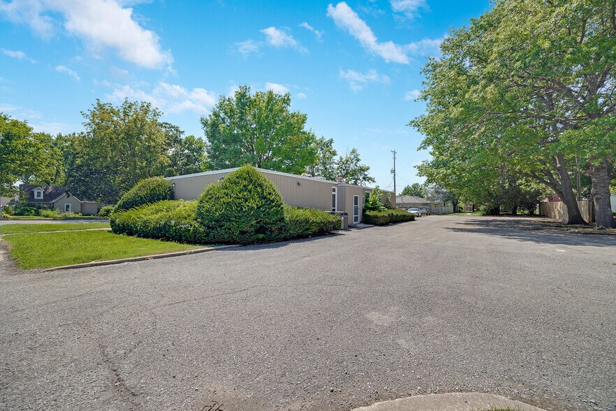 More Photos Of 405 Cedar St, Pleasant Hill Medical For Sale