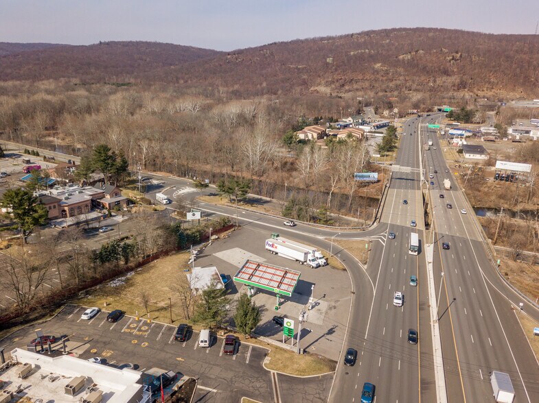More Photos Of 144 State Route 17, Mahwah Service Station For Sale
