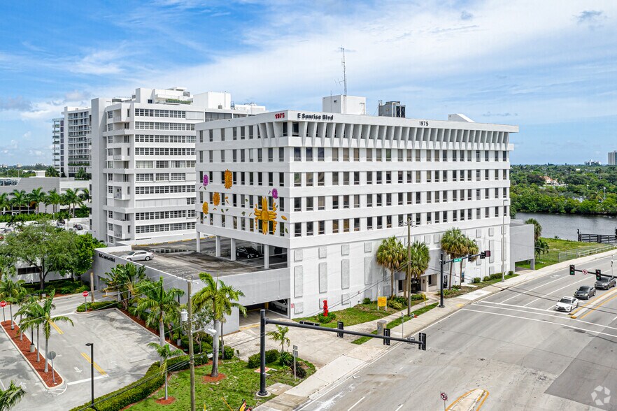 More Photos Of 1975 E Sunrise Blvd, Fort Lauderdale Office For Lease