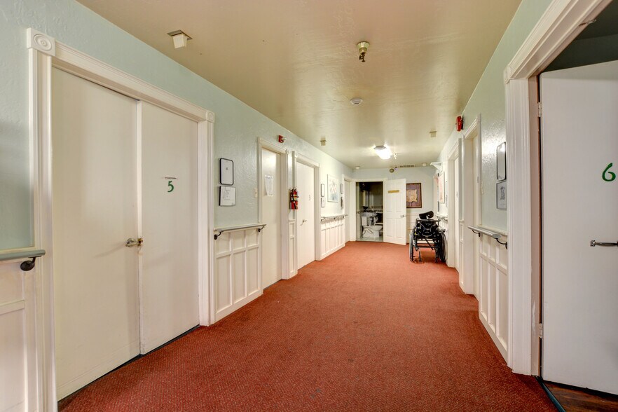 More Photos Of 625 Barbara Drive, Grants Pass Assisted Living For Sale