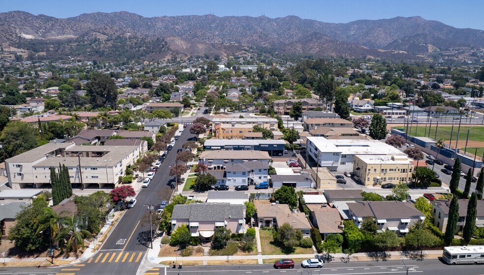 More Photos Of 310-312 Cornell Dr, Burbank Apartments For Sale