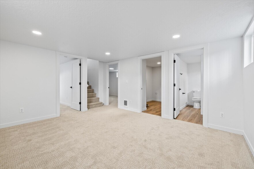 More Photos Of 4518 W Emerald St, Boise Specialty For Sale