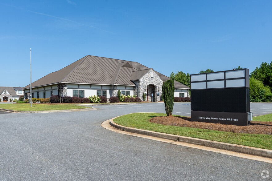 More Photos Of , Warner Robins Office For Sale
