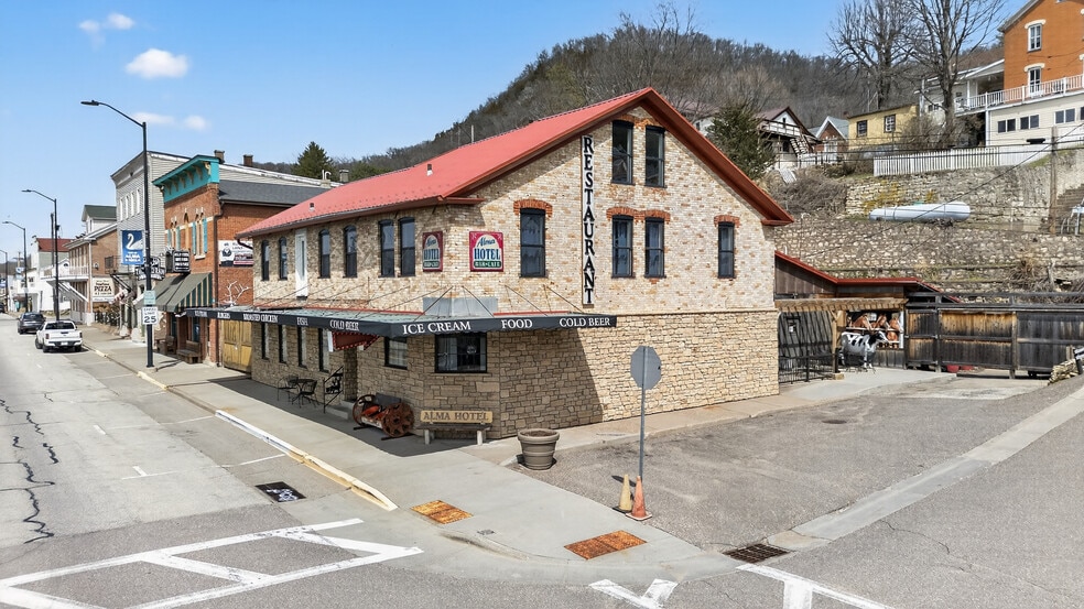 More Photos Of 201 N Main St, Alma Hotel For Sale