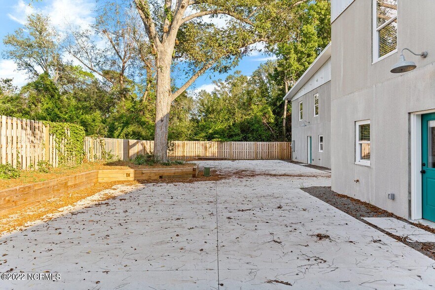 More Photos Of 5049 Park Ave, Wilmington Multifamily For Sale