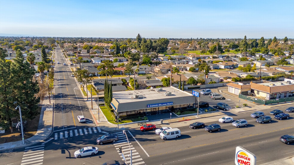 More Photos Of 517 S Euclid St, Anaheim Freestanding For Sale