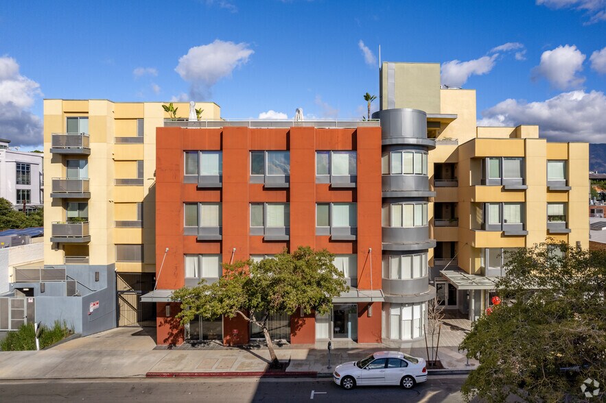 More Photos Of 65 W Dayton St, Pasadena Coworking Space