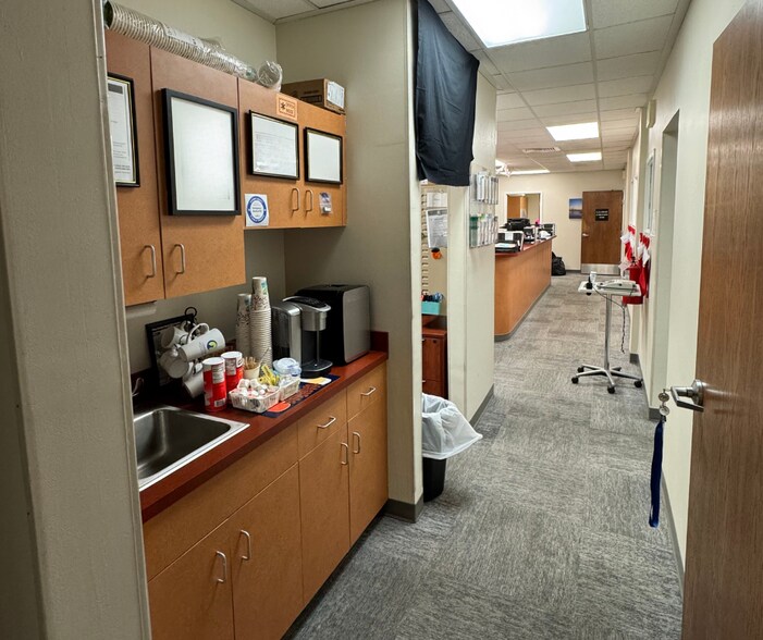 More Photos Of 641 Saint Andrews Blvd, Charleston Medical For Sale