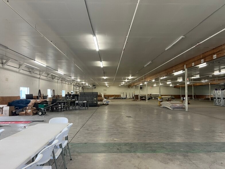 More Photos Of 1925 N Redding Ave, Windom Industrial For Lease