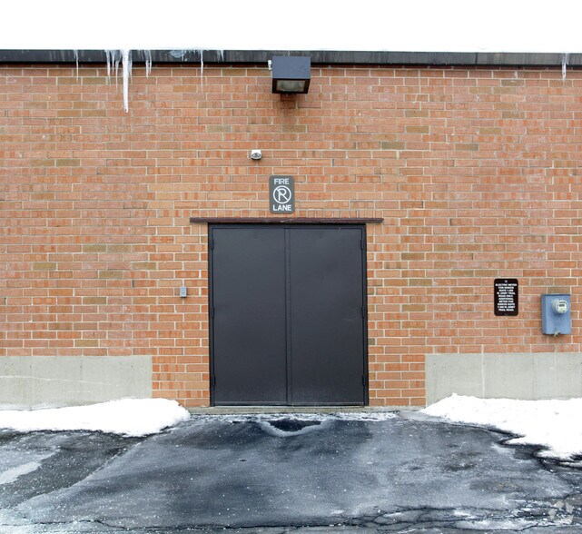 More Photos Of 357-369 W Army Trail Rd, Bloomingdale Unknown For Lease