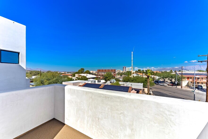 More Photos Of 21 Lalo Way, Tucson Multifamily For Sale
