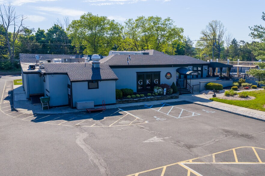 More Photos Of 645 Us Highway 202/206, Bridgewater General Retail For Sale