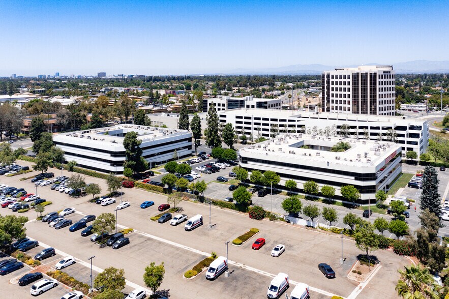 More Photos Of 1401 N Tustin Ave, Santa Ana Medical For Lease