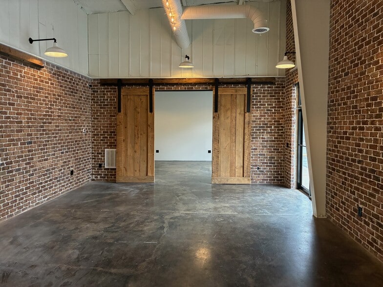 More Photos Of 1150 Hightower Trl, Atlanta Warehouse For Sale