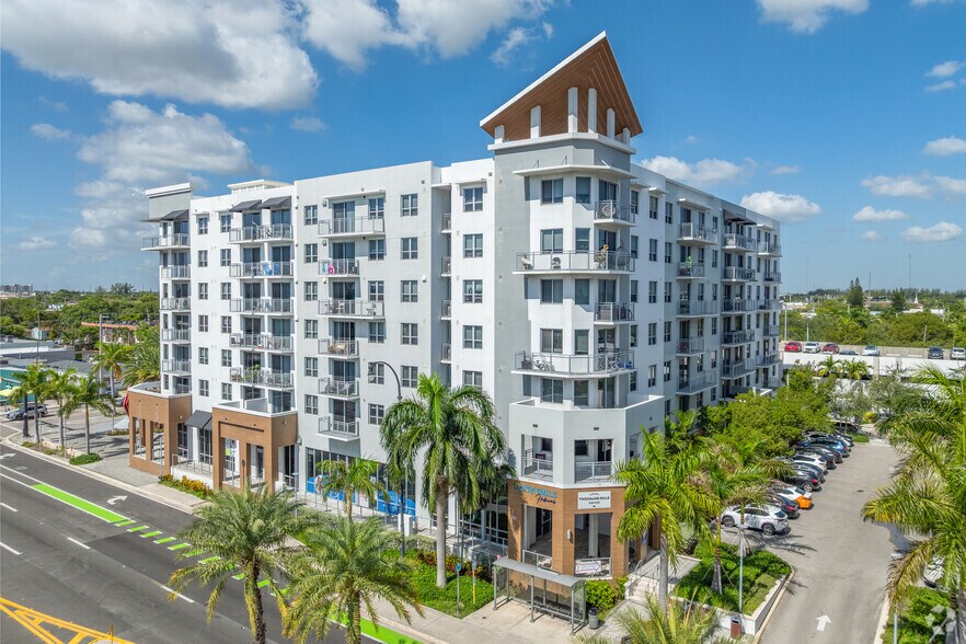 Primary Photo Of 401 N Federal Hwy, Hallandale Beach Apartments For Lease