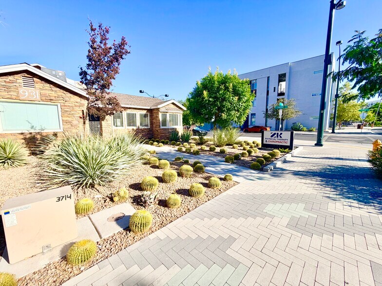 More Photos Of 931 S 3rd St, Las Vegas Office Residential For Lease