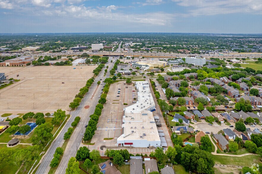 More Photos Of 1600 Central Dr, Bedford Medical For Lease