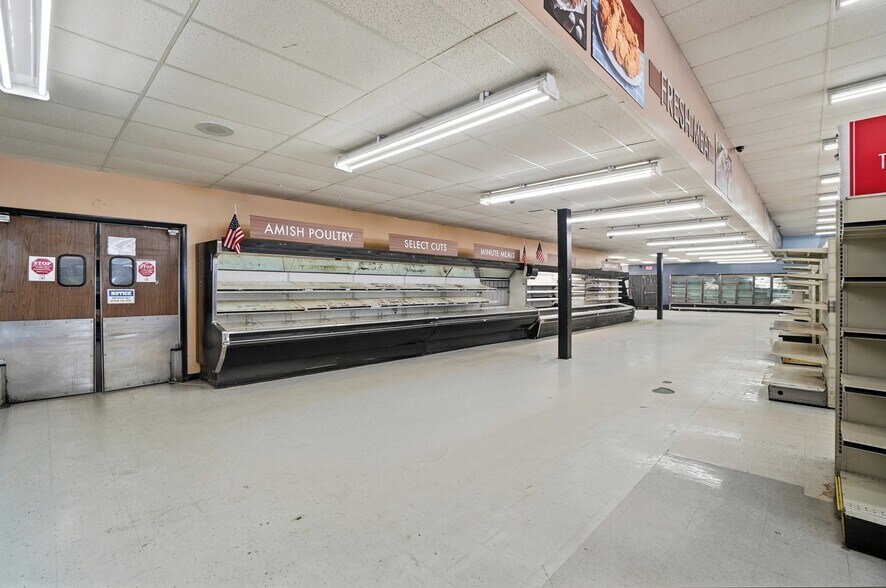 More Photos Of 602 E Main St, Cridersville General Retail For Sale