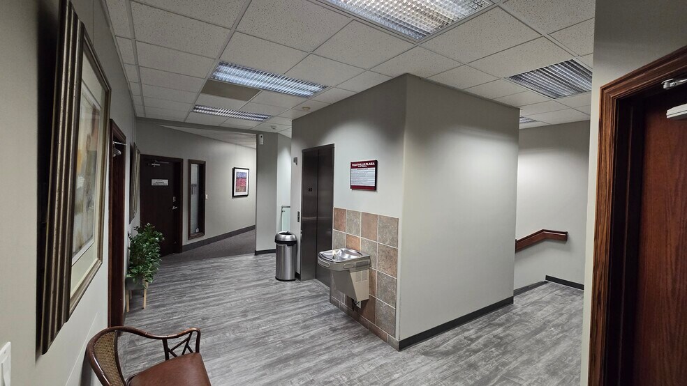 More Photos Of 923 S River Rd, St George Medical For Lease