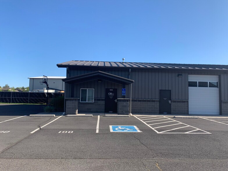 Primary Photo Of 62982 18th St, Bend Warehouse For Lease