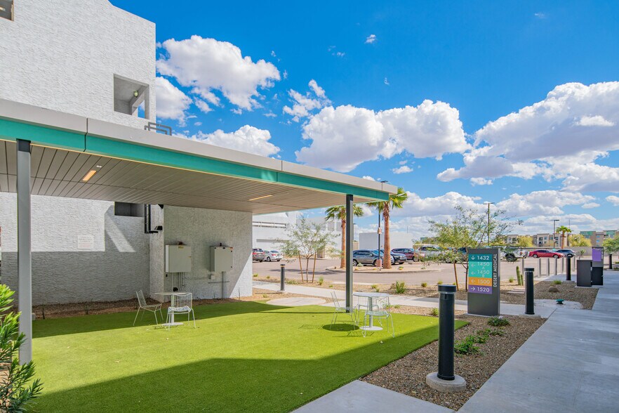 More Photos Of 1450 S Dobson Rd, Mesa Unknown For Lease