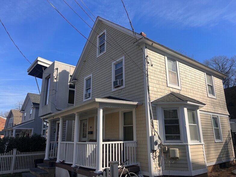 More Photos Of 99 Pine Hollow Rd, Oyster Bay Office For Sale