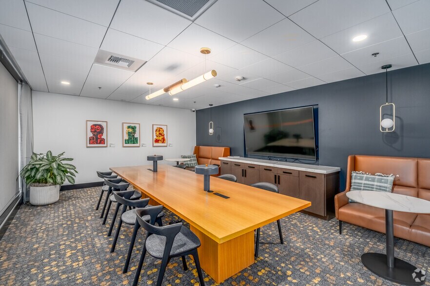 More Photos Of 104 12th Ave, Seattle Apartments For Lease