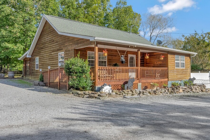 More Photos Of 11845 US 41 St, Monteagle Trailer Camper Park For Sale