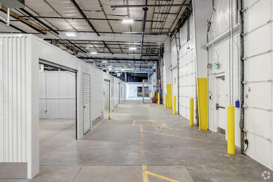 More Photos Of 5180 Fox St, Denver Warehouse For Lease