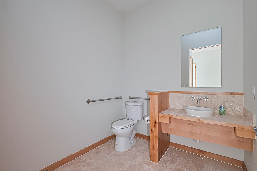 More Photos Of 25329 Budde Rd, The Woodlands Medical For Sale